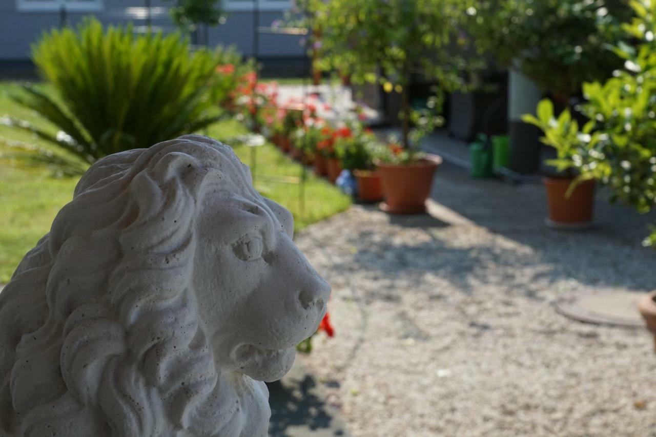 Northwest Studio Apartments Klagenfurt am Woerthersee ภายนอก รูปภาพ